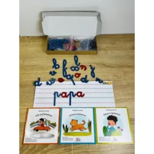 Pack lecture - حقيبتي الأولى لتعلم القراءة لغة لاتينية - الحروف اللاتينية المتحركة miniscule + ثلاث كتب تعلم القراءة