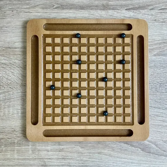 لعبة الشطرنج المغناطيسية - النوع-2-بقاعدة-خشبية-و-بلاستيكية